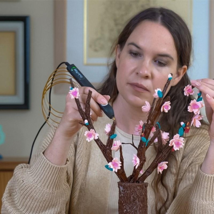 3DOODLER FLOW ESSENTIALS ZESTAW DŁUGOPISU DO DRUKOWANIA 3D + 8 SZT RÓŻNOKOLOROWYCH SZPUL FILAMENTU 1 75MM FLOW