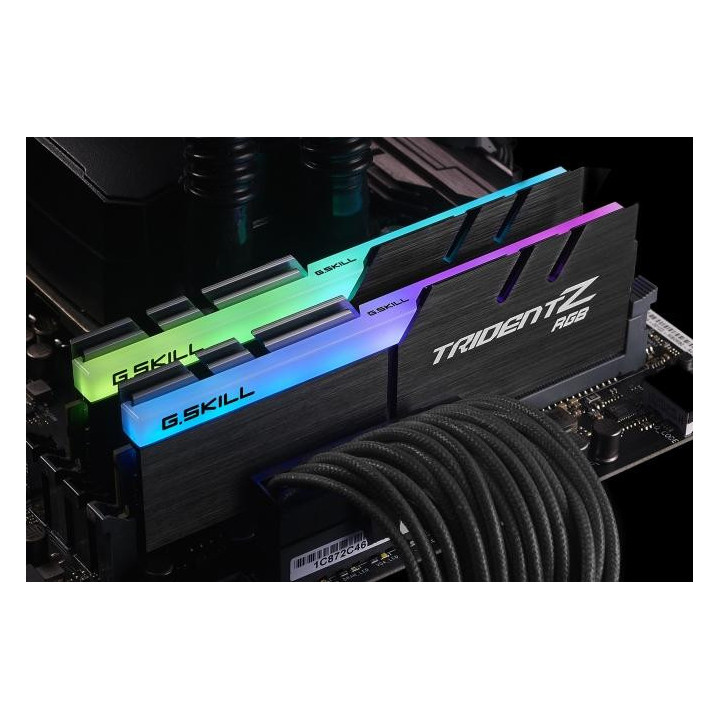 Zestaw pamięci G.SKILL TridentZ RGB F4-3600C18D-16GTZRX (DDR4; 2 x 8 GB; 3600 MHz; CL18)