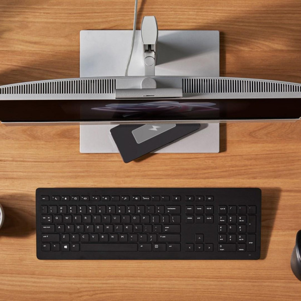 Komputer AiO HP EliteOne 840 G9 A55MSET i7-14700 23,8" FHD 16GB 512SSD W11Pro