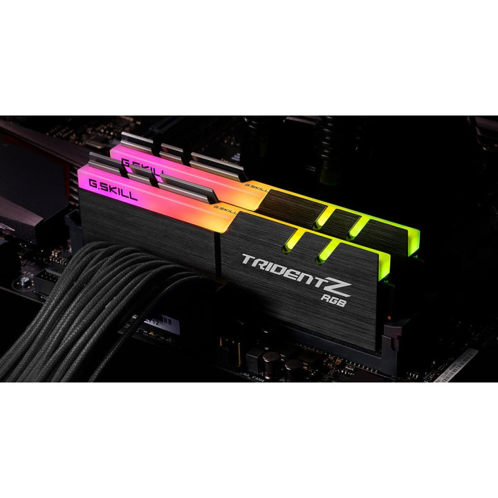 Zestaw pamięci G.SKILL TridentZ RGB F4-3600C16D-32GTZRC (DDR4 DIMM; 2 x 16 GB; 3600 MHz; CL16)