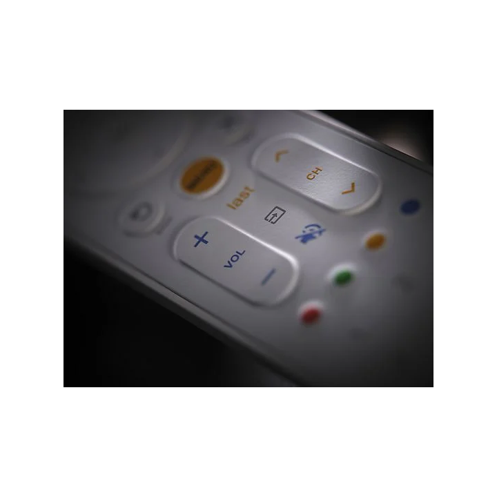 Pilot uniwersalny One For All URC9290 EazyClean łatwy w czyszczeniu, biały (2 urządzenia)